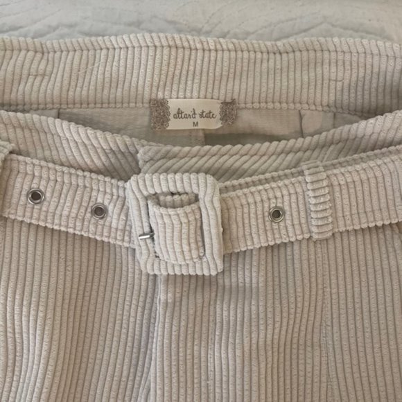 NWT ALTAR'D STATES CREAM CORDUROY SHORTS SIZE MEDIUM - Picture 4 of 4